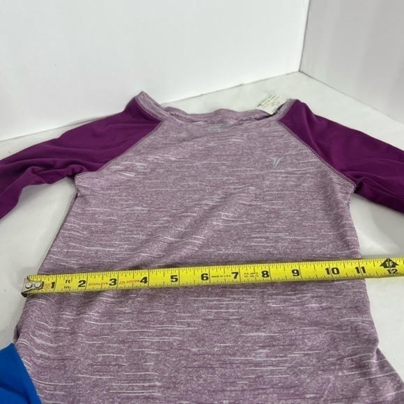 OLD NAVY ACTIVE GIRLS TEE LONG SLEEVE - Picture 12 of 16